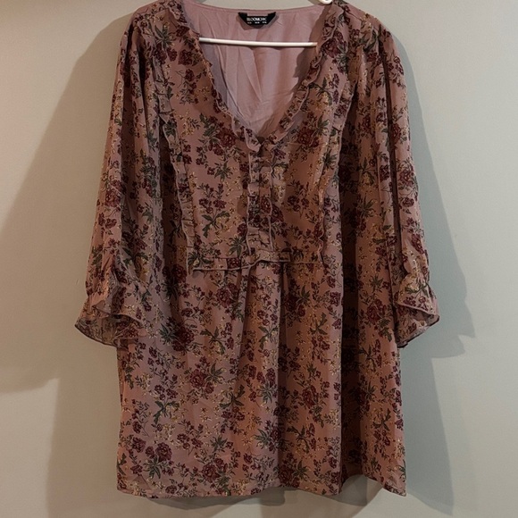 BloomChic Tops - BloomChic Dusty Rose Floral Ruffle Peasant Top